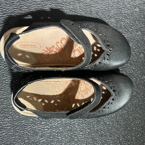 Aetrex Cheryl black leather sling/mary jane's